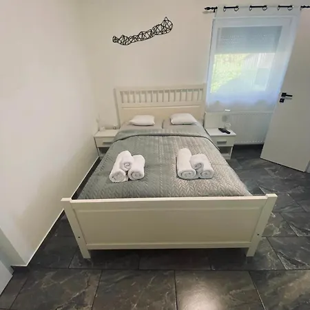 Garda Apartmán Balatonfenyves